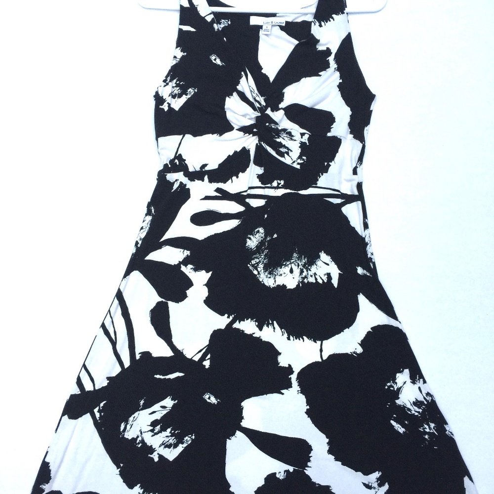 Lucy and Laurel. Black and white summer dress